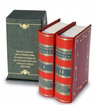 tl_files/images/mini-box_zweibaendige-gutenberg-bibel.png tl_files/images/mini-box_zweibaendige-gutenberg-bibel.png